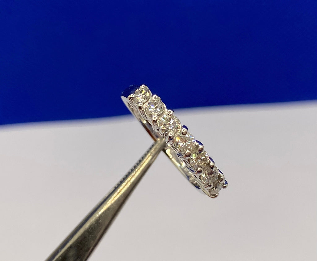 18K White Solid Gold And Diamond Wedding Ring/Band