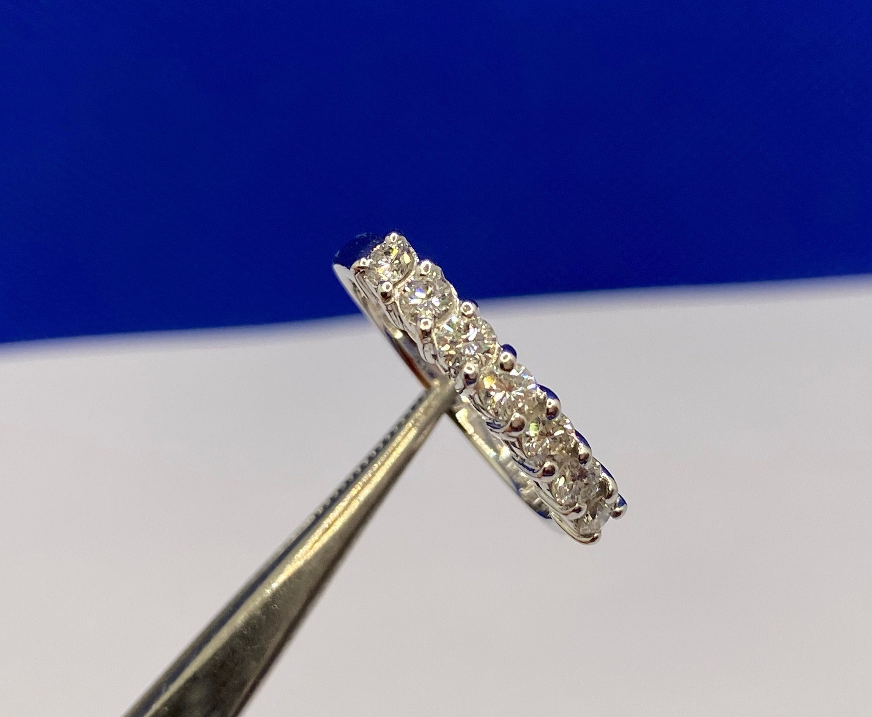 18K White Solid Gold And Diamond Wedding Ring/Band