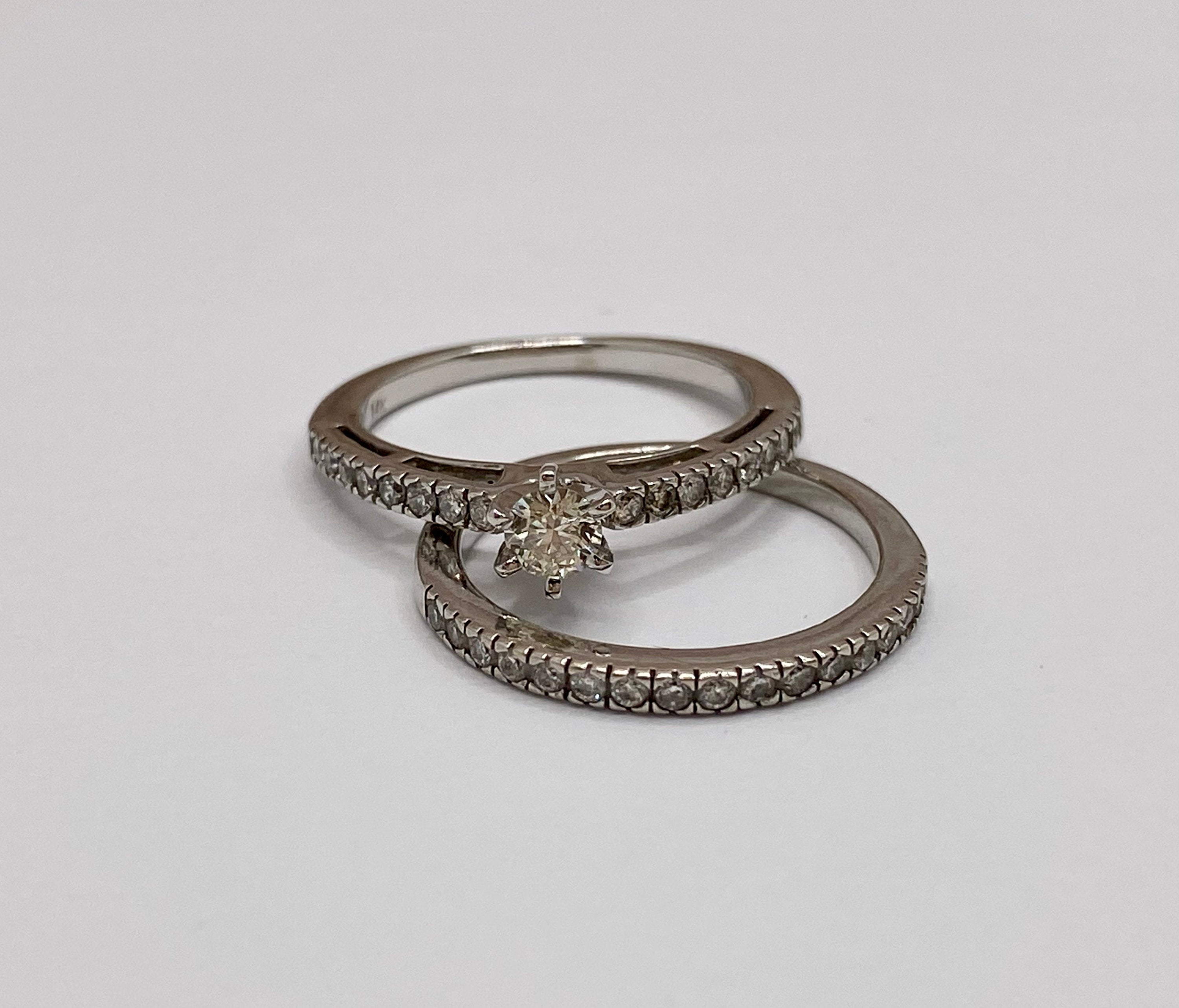 14K White Gold Diamond Wedding Ring Set - Size US 5
