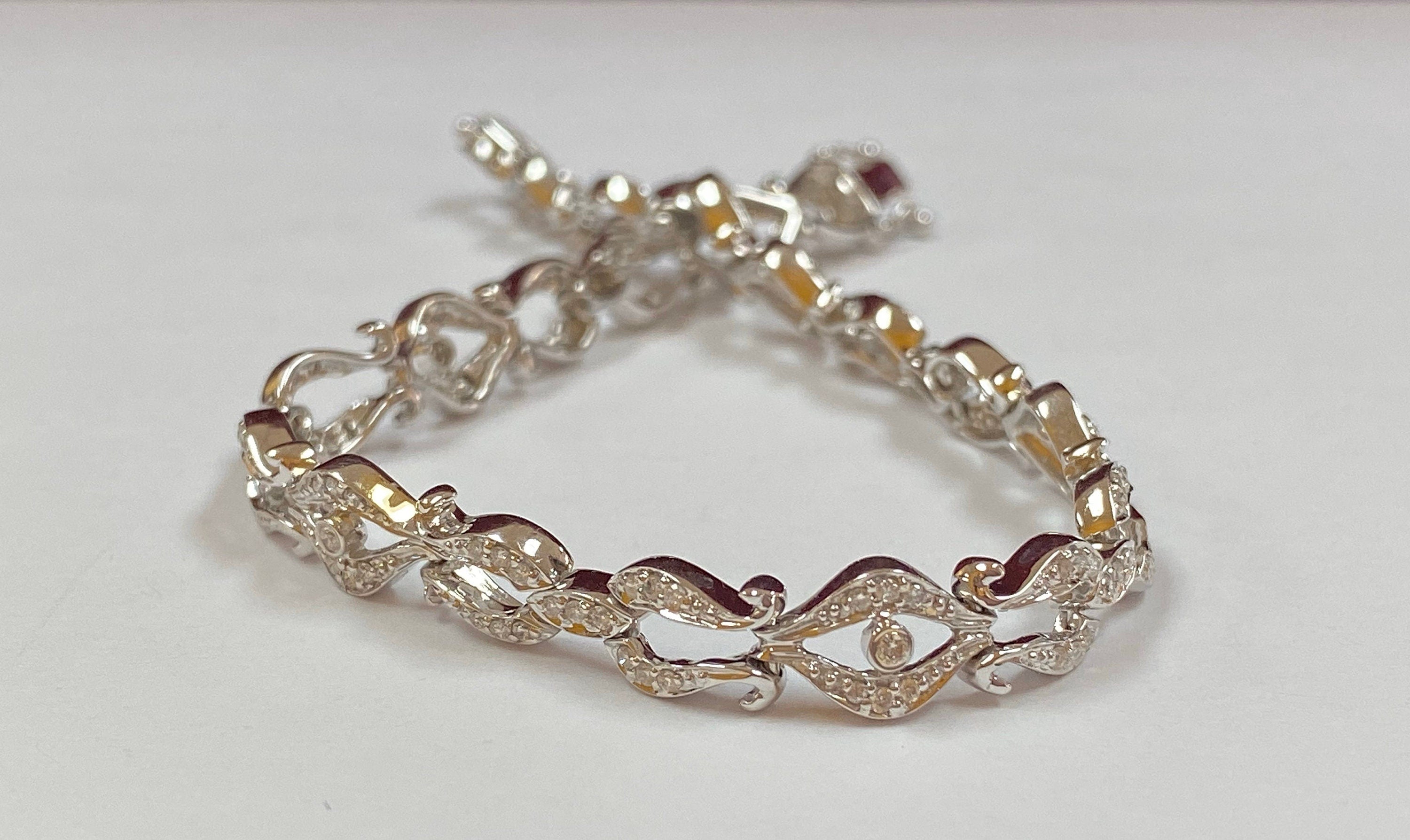 14K White Solid Gold Diamond Women's Bracelet !!!!!