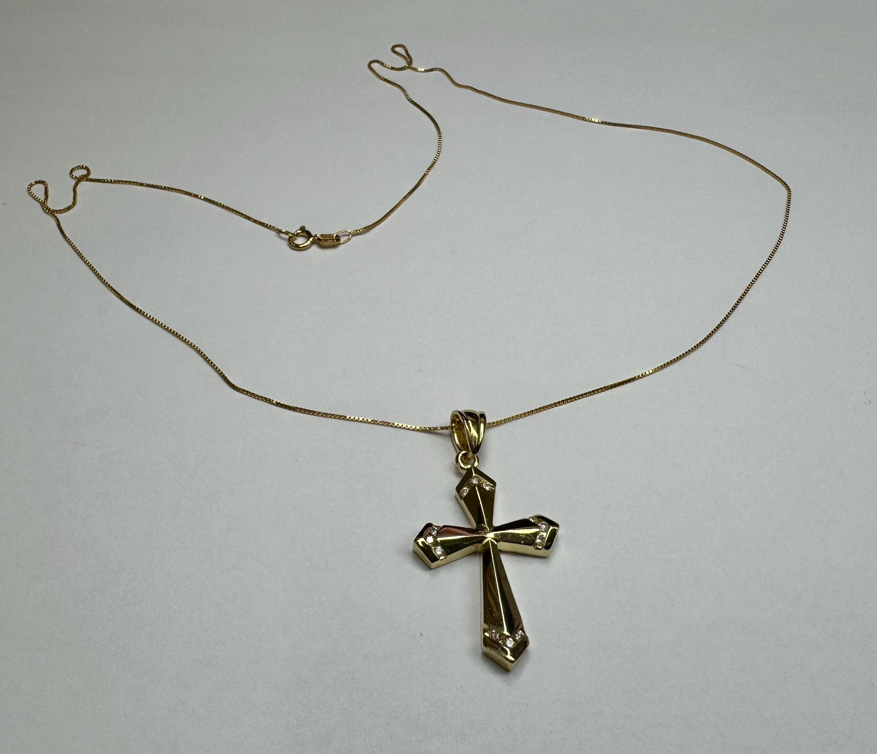 14K Yellow Gold Diamond Cross Pendant Necklace - 18" Chain