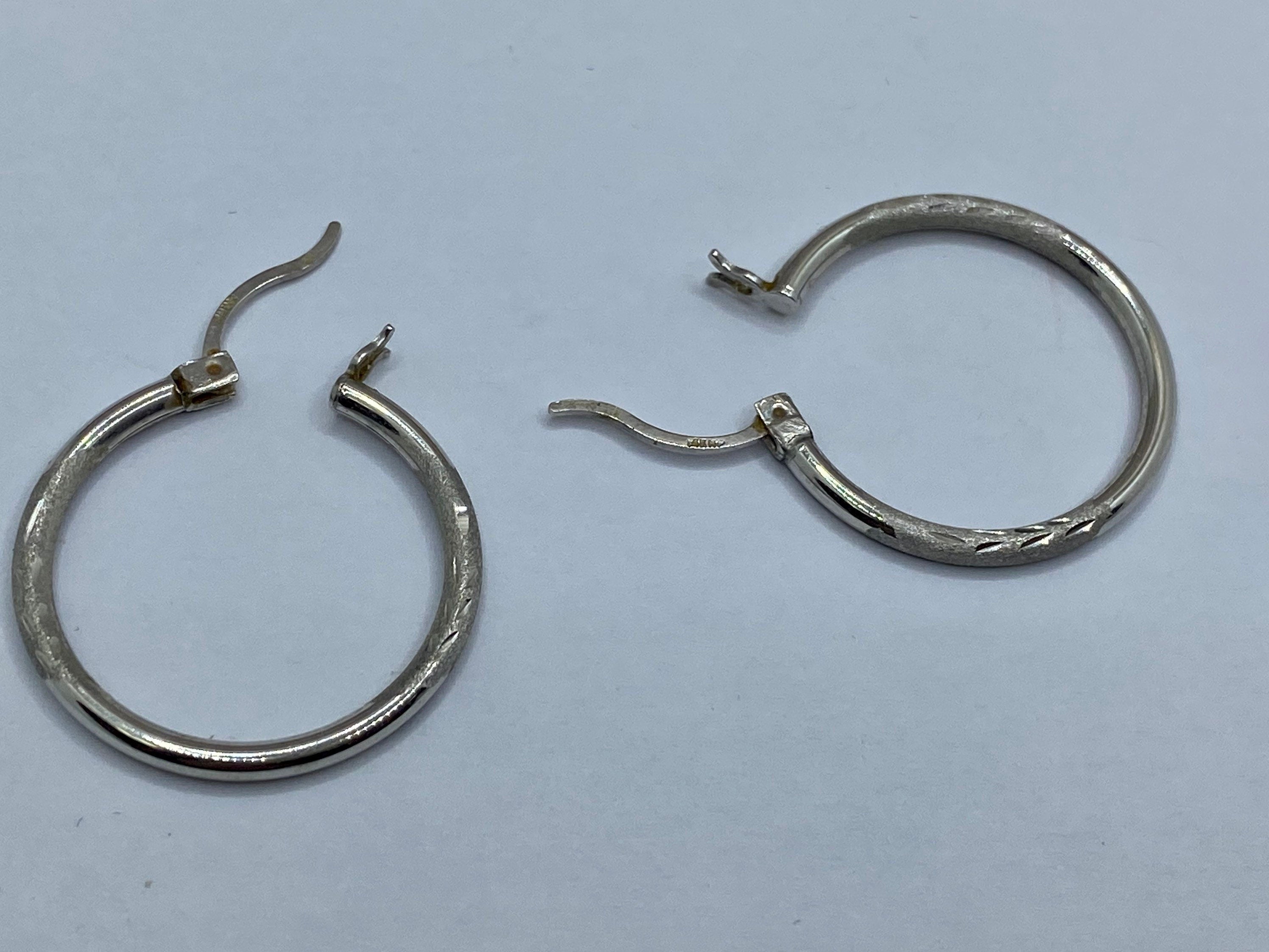 14K White Gold Hoop Earring Set !!!
