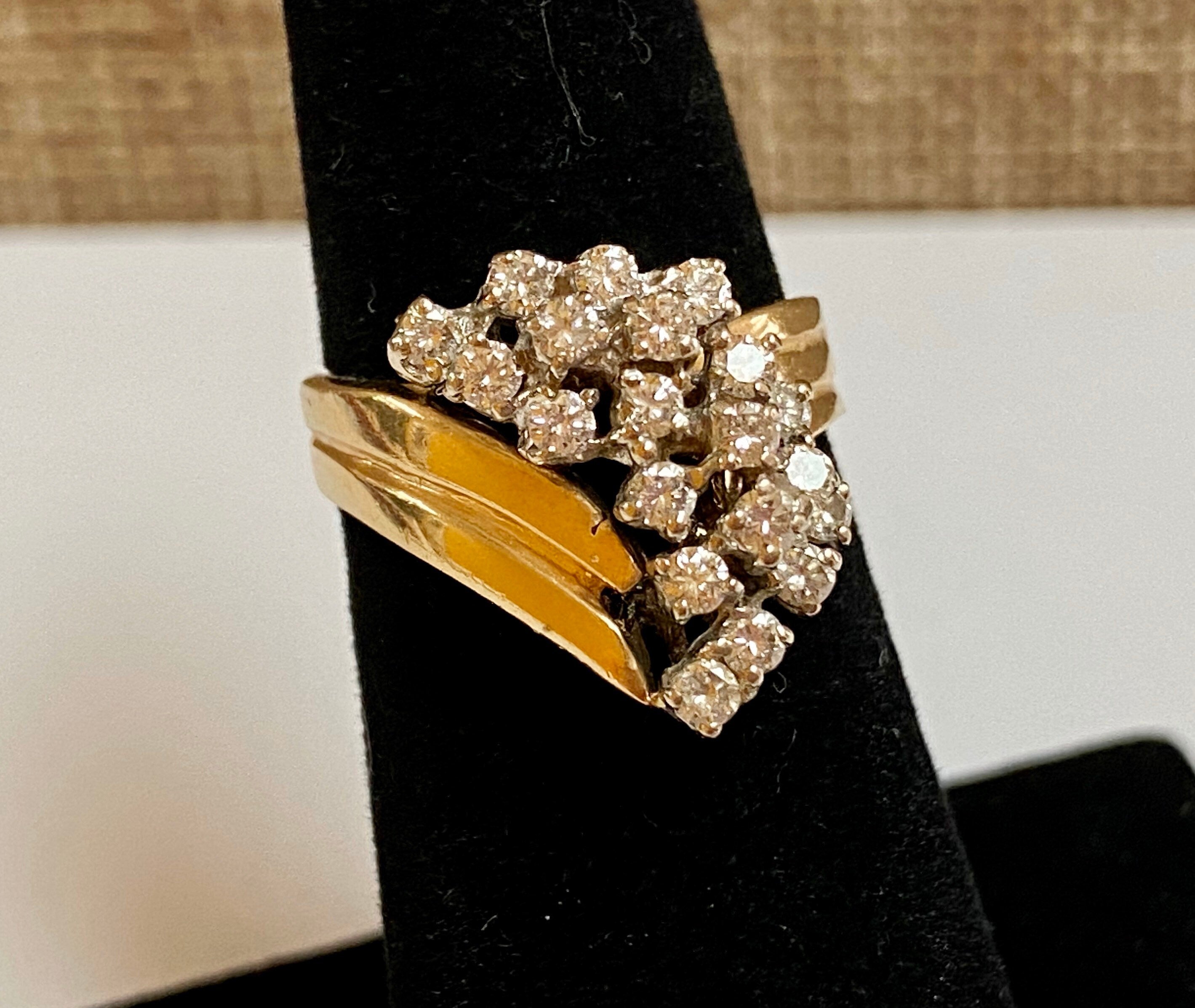 14K Yellow Solid Gold Diamond Cluster Women's Ring!!!! Size 5
