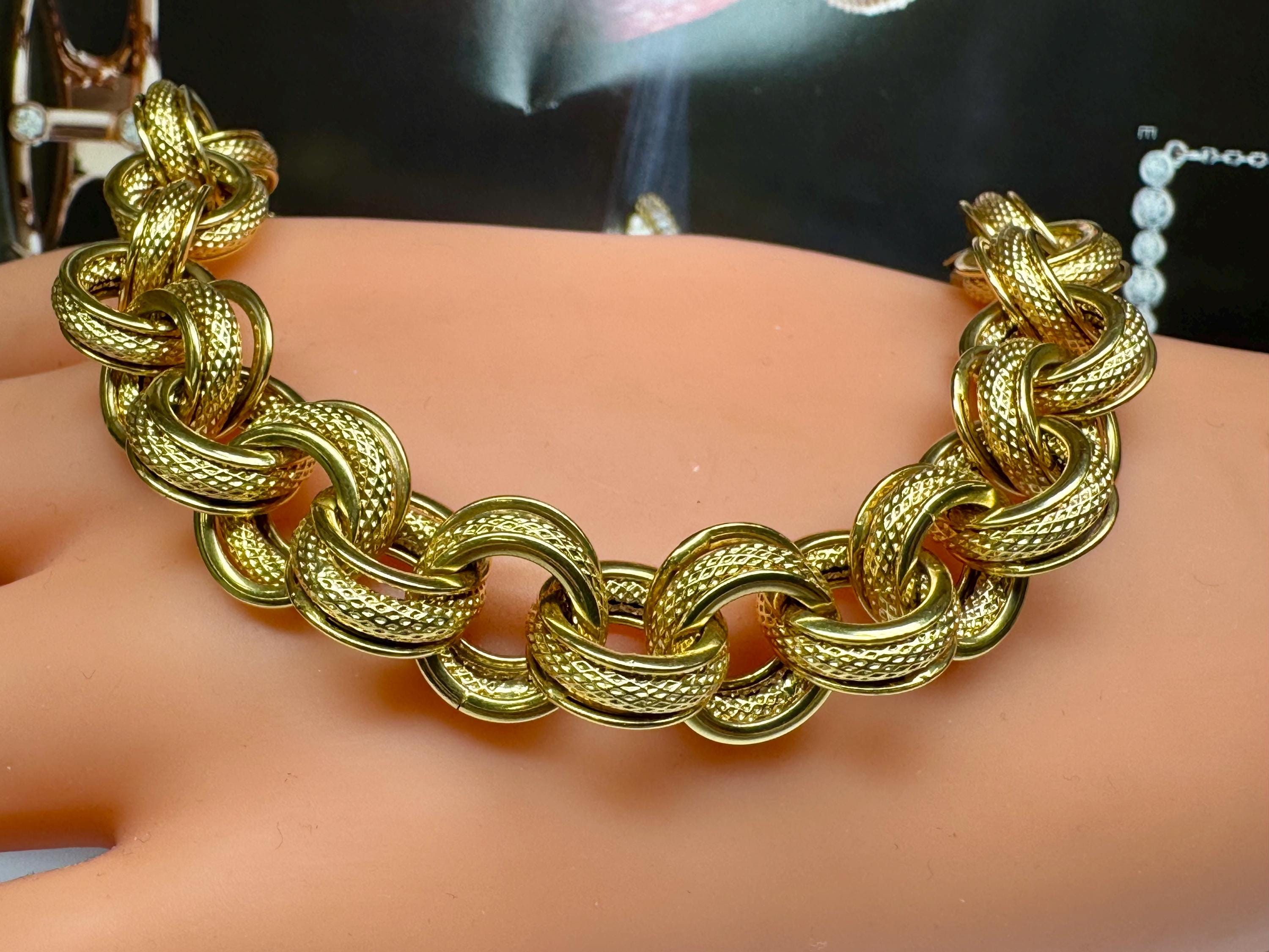 14K Yellow Gold Hollow Link Bracelet - Italy, 8 3/4"