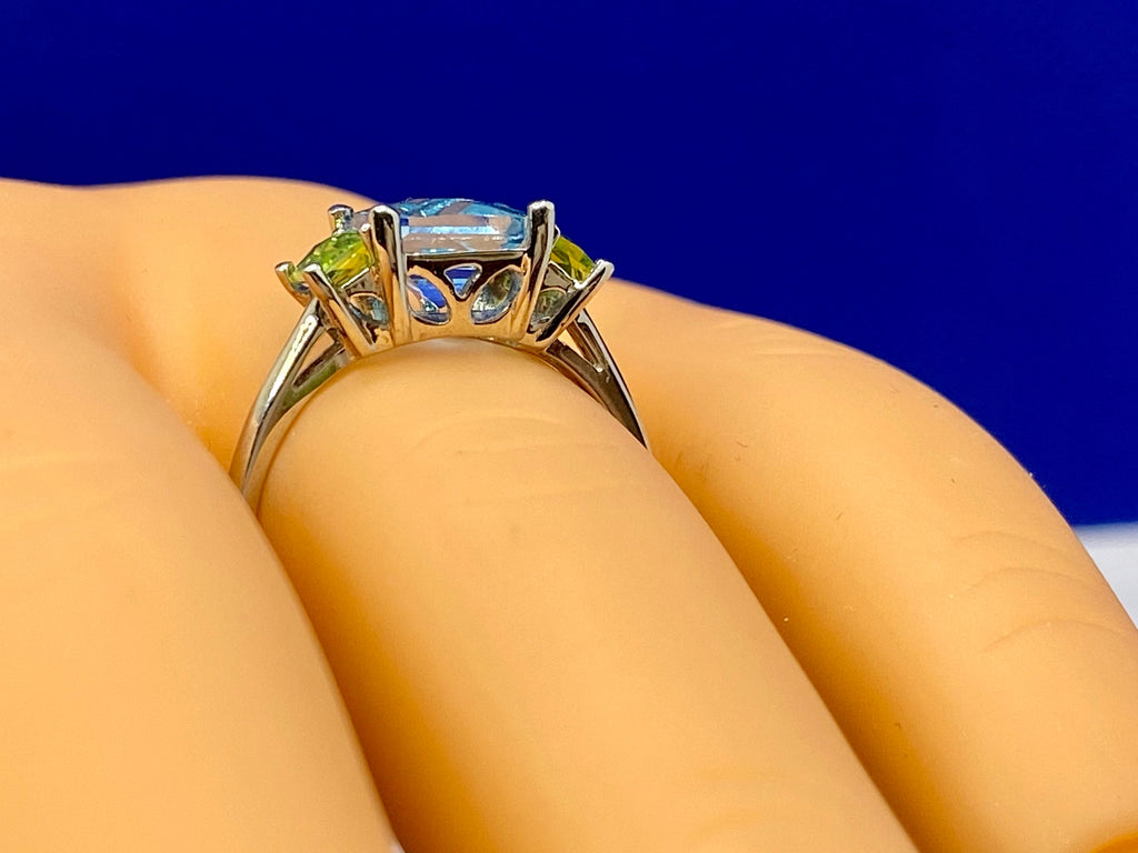 14K White Gold Emerald Cut Aquamarine and Peridot Ring