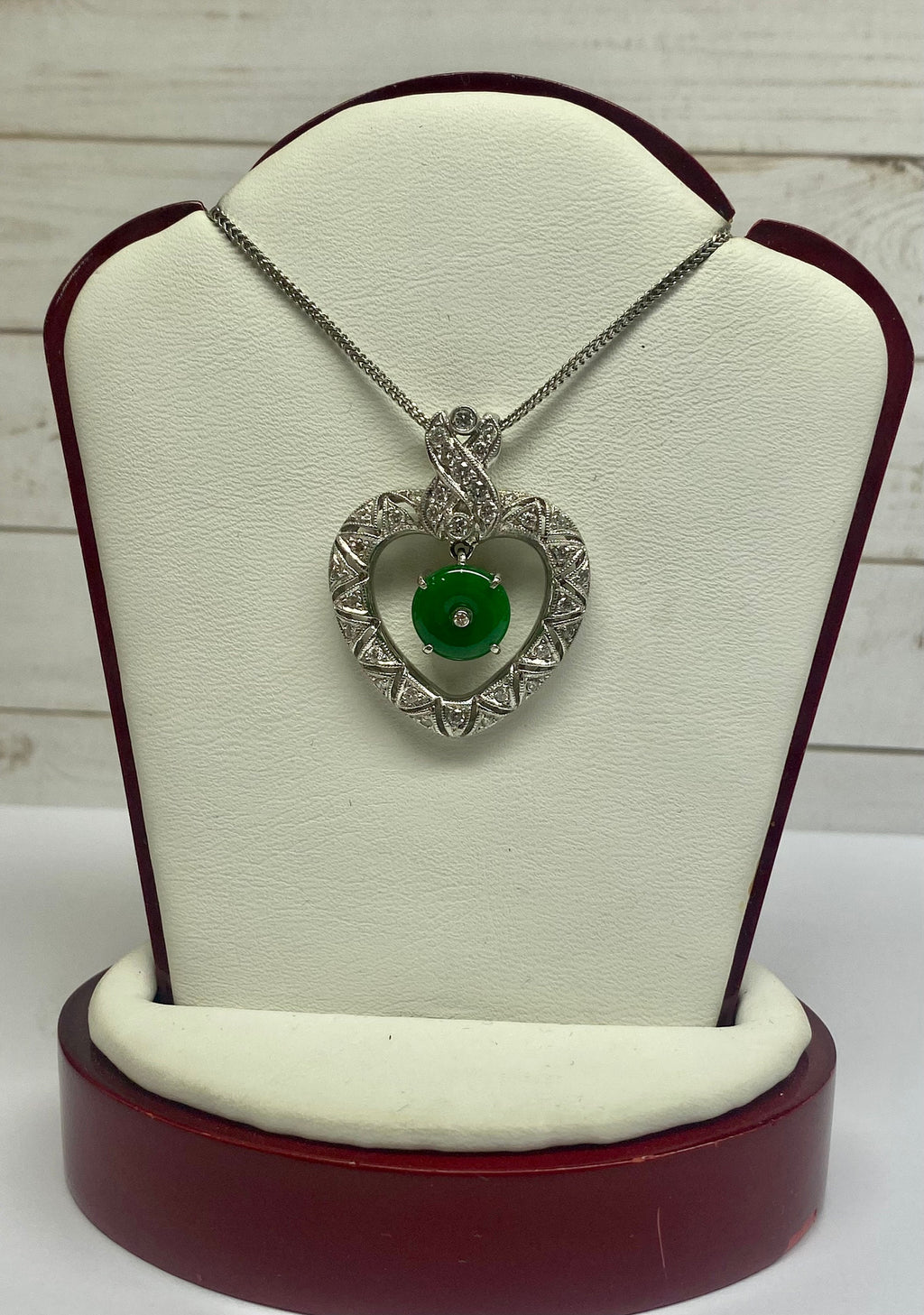 18K White Gold Diamond & Jadeite Jade Heart Pendant Necklace